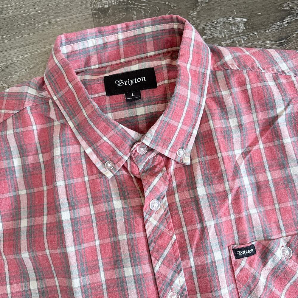 Brixton Men's Plaid Red & Gray Button Down Short Sleeve Shirt Casual‎ Size Large